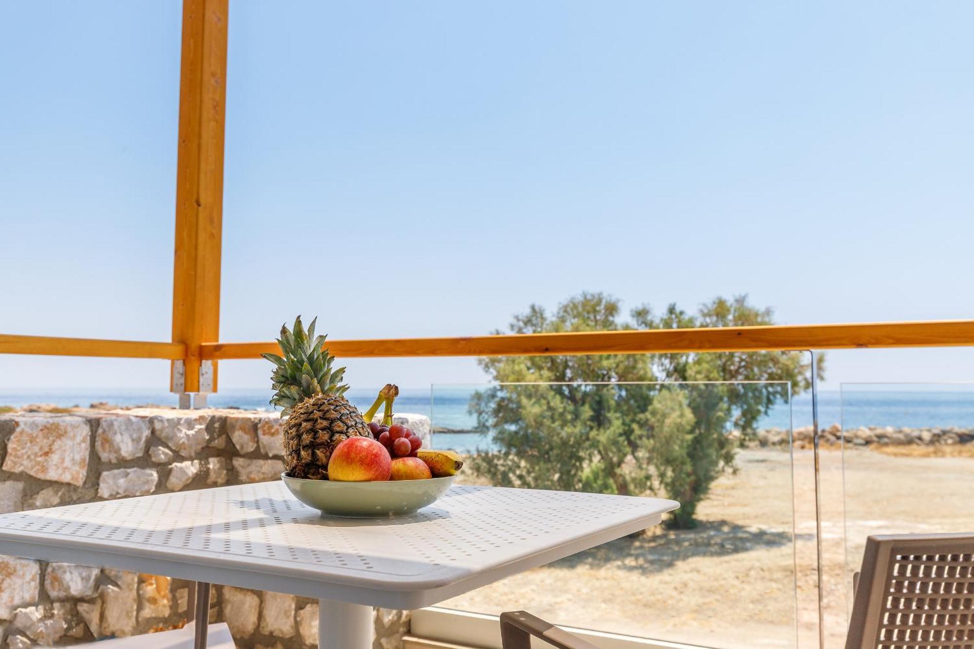 Meli Apartments Paleochora Екстер'єр фото